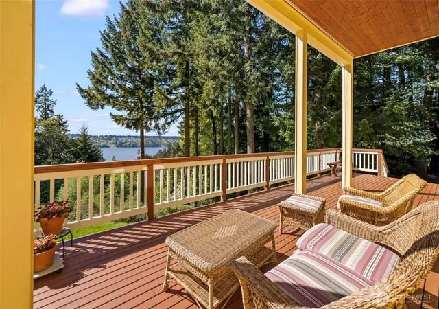 Single family home for sale at 28525 143rd Avenue SW, Vashon, WA 98070 | MLS# NWM2535544