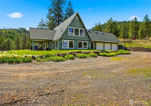 Photo 2 of Sale Pending at 7895 N Fork Rd, Yakima, WA 98903 | MLS# NWM2535611 | Listing updated on 2026-09-24