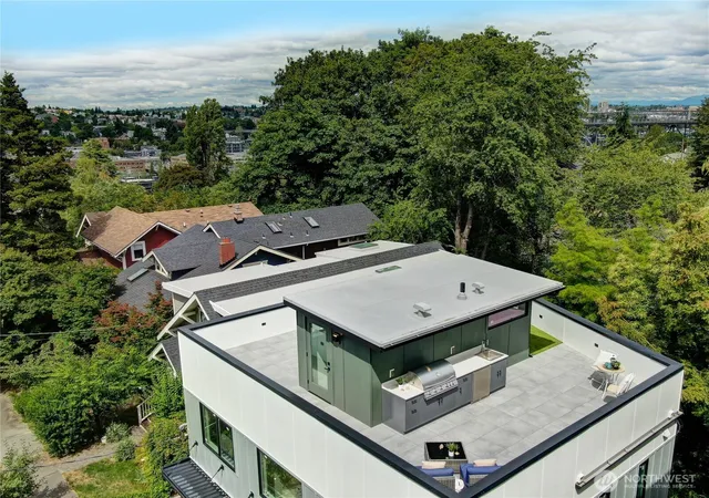 Photo 3 of Single family home for sale at 2622 Mayfair Ave N, Seattle, WA 98109 | MLS# NWM2535662 | Listing updated on 2026-10-01