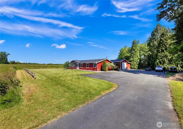 Photo 4 of Manufactured home for sale at 4004 Brown Rd, Ferndale, WA 98248 | MLS# NWM2535714 | Listing updated on 2026-09-21