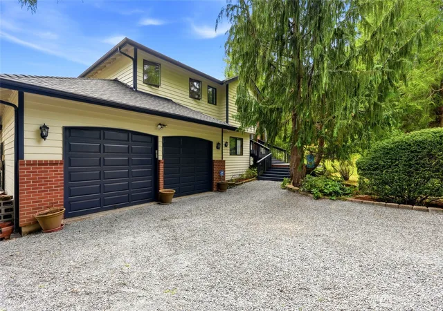 Photo 2 of Single family home for sale at 11525 76th Avenue Nw, Tulalip, WA 98271 | MLS# NWM2535715 | Listing updated on 2026-09-30