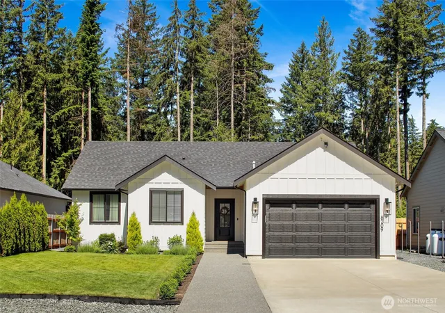 Photo 2 of Single family home for sale at 8209 Colfax Ct, Maple Falls, WA 98266 | MLS# NWM2535740 | Listing updated on 2026-09-21