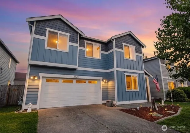 Photo 3 of Single family home for sale at 16475 Se Greenbrier St, Yelm, WA 98597 | MLS# NWM2535764 | Listing updated on 2026-09-20
