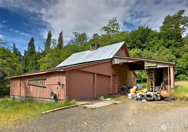 Photo 3 of Single family home for sale at 4469 Nw Anderson Hl Rd, Silverdale, WA 98383 | MLS# NWM2535849 | Listing updated on 2026-09-21