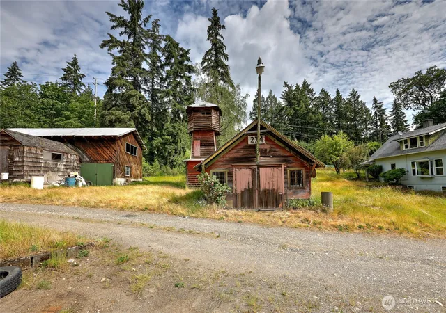 Photo 3 of Single family home for sale at 4469 NW Anderson Hl Rd, Silverdale, WA 98383 | MLS# NWM2535849 | Listing updated on 2026-09-21