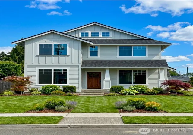 Photo 2 of Single family home for sale at 1101 W Pioneer, Puyallup, WA 98371 | MLS# NWM2535852 | Listing updated on 2026-09-19