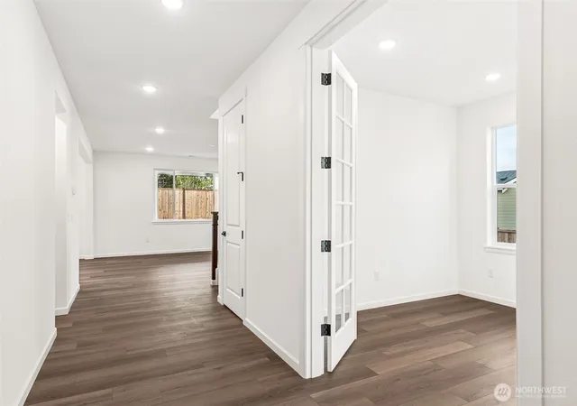 Photo 3 of Single family home for sale at 228 N 55th Street #37, Mount Vernon, WA 98274 | MLS# NWM2535860 | Listing updated on 2026-09-30
