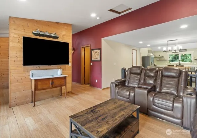 Photo 4 of Single family home for sale at 514 Bywater Way, Port Ludlow, WA 98365 | MLS# NWM2535867 | Listing updated on 2026-09-21