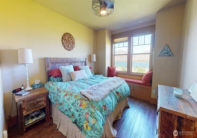 Photo 4 of Single family home for sale at 102 Village Way, Oroville, WA 98844 | MLS# NWM2535874 | Listing updated on 2026-09-21