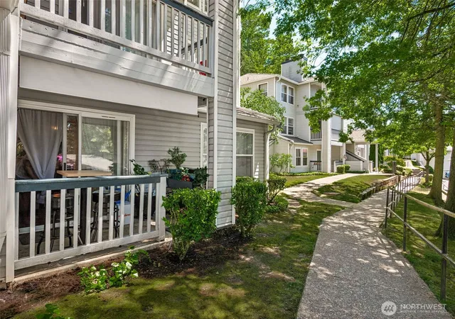 Photo 2 of Condo for sale at 33020 10th Avenue Sw #Y104, Federal Way, WA 98023 | MLS# NWM2535921 | Listing updated on 2026-09-21