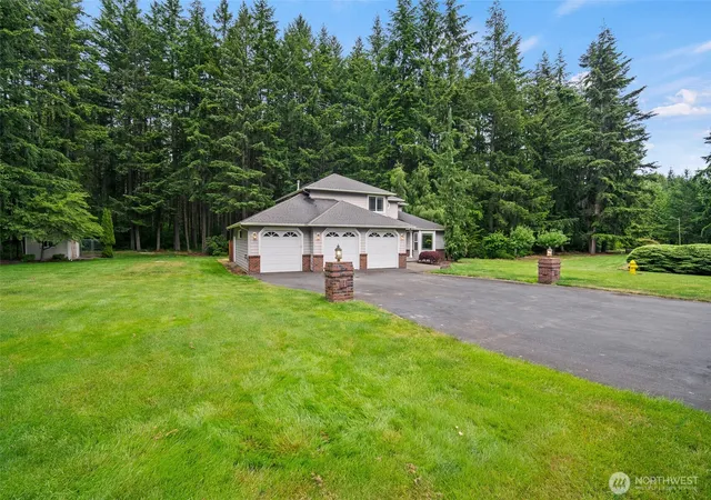 Photo 2 of Single family home for sale at 2627 141st Street Nw, Marysville, WA 98271 | MLS# NWM2535934 | Listing updated on 2026-10-03