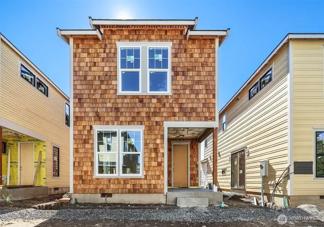 Photo 1 of Condo for sale at 12511 Ne 94th Street, Kirkland, WA 98033 | MLS# NWM2535982 | Listing updated on 2026-09-05