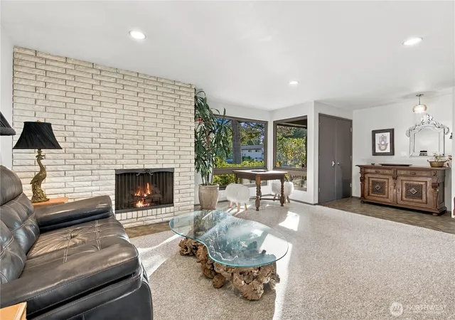 Photo 4 of Sale Pending at 29902 2nd Place SW, Federal Way, WA 98023 | MLS# NWM2535990 | Listing updated on 2026-09-28