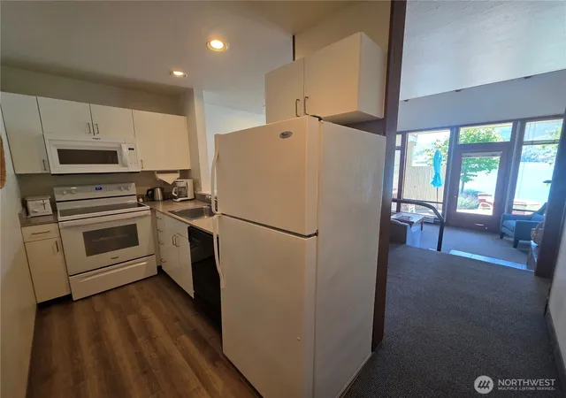 Photo 4 of House for sale at 1 Nekquelekin 413 F, Manson, WA 98831 | MLS# NWM2535995 | Listing updated on 2026-09-21