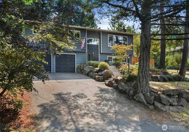 Photo 2 of Single family home for sale at 6435 Ne 198th Street, Kenmore, WA 98028 | MLS# NWM2536007 | Listing updated on 2026-09-18