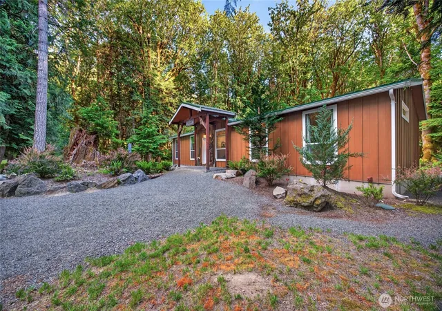 Photo 2 of Manufactured home for sale at 128 Riverview Dr, Packwood, WA 98361 | MLS# NWM2536011 | Listing updated on 2026-09-30