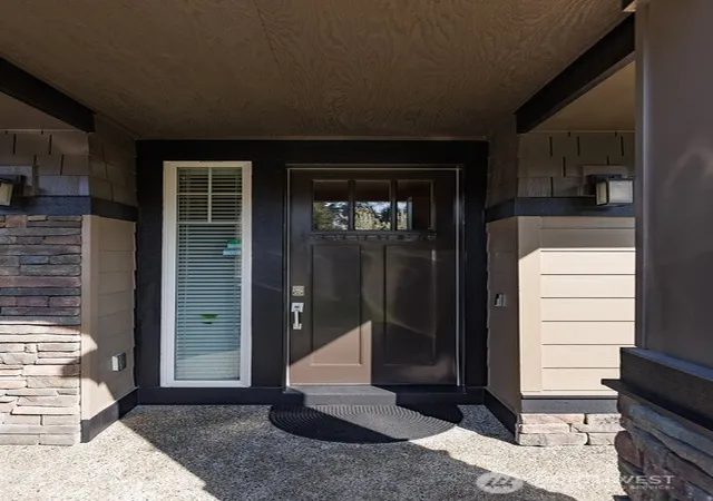 Photo 3 of Single family home for sale at 33852 56th Place S, Auburn, WA 98001 | MLS# NWM2536049 | Listing updated on 2026-10-01