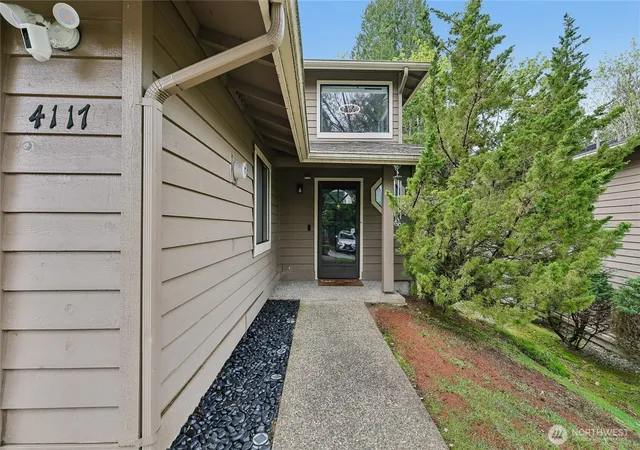 Photo 2 of Sale Pending at 4117 159th Avenue Ne #21D, Redmond, WA 98052 | MLS# NWM2536051 | Listing updated on 2026-09-28