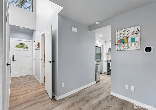 Photo 3 of Sale Pending at 4117 159th Avenue Ne #21D, Redmond, WA 98052 | MLS# NWM2536051 | Listing updated on 2026-09-28
