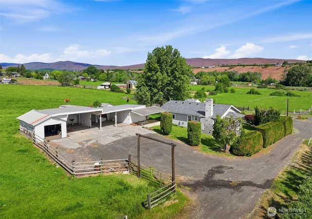 Photo 1 of Single family home for sale at 13608 Wide Holw Rd, Yakima, WA 98908 | MLS# NWM2536072 | Listing updated on 2026-09-21