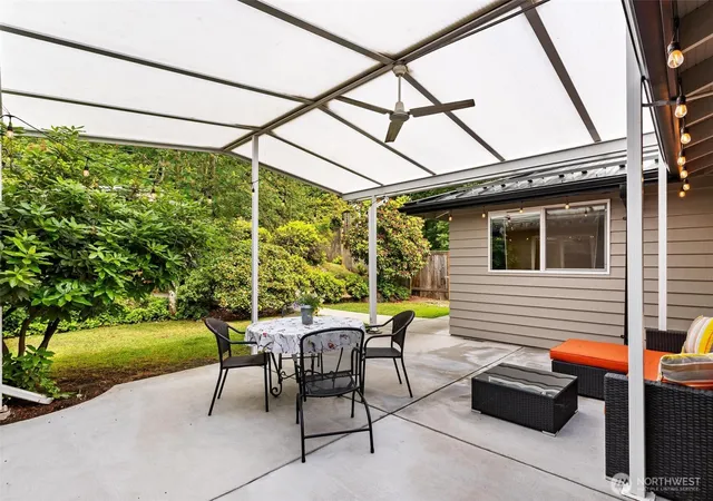 Photo 4 of Single family home for sale at 17529 93rd Avenue NE, Bothell, WA 98011 | MLS# NWM2536078 | Listing updated on 2026-10-02