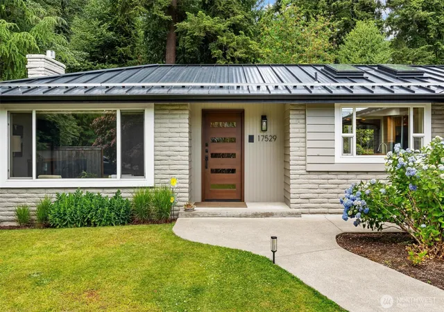 Photo 1 of Single family home for sale at 17529 93rd Avenue Ne, Bothell, WA 98011 | MLS# NWM2536078 | Listing updated on 2026-10-02