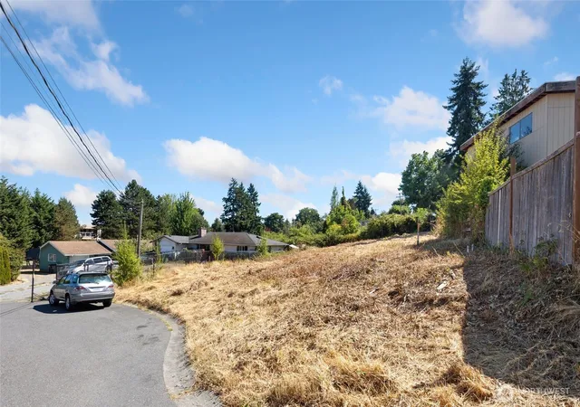 Photo 3 of Land for sale at 0 S Lot 4 125th Pl, Seattle, WA 98168 | MLS# NWM2536079 | Listing updated on 2026-09-21