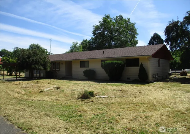 Photo 3 of Single family home for sale at 2499 Cottonwood Rd, Walla Walla, WA 99362 | MLS# NWM2536106 | Listing updated on 2026-09-21