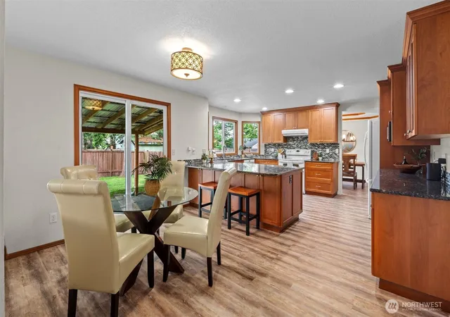 Photo 4 of Single family home for sale at 9125 Zircon Dr SW, Lakewood, WA 98498 | MLS# NWM2536129 | Listing updated on 2026-09-30