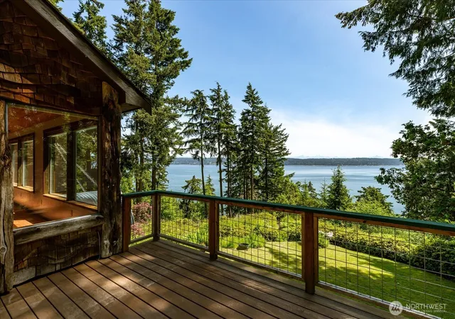 Photo 3 of Sale Pending at 1975 North Blf Rd, Coupeville, WA 98239 | MLS# NWM2536130 | Listing updated on 2026-08-27