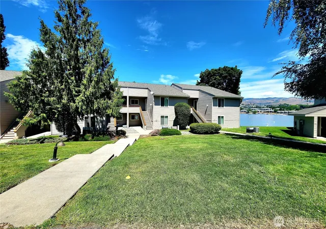 Photo 1 of Single family home for sale at 1 Beach 589 D, Manson, WA 98831 | MLS# NWM2536154 | Listing updated on 2026-09-21
