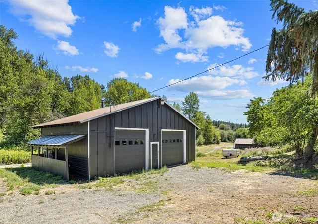 Photo 4 of Sale Pending at 401 S 1st Street, Roslyn, WA 98941 | MLS# NWM2536156 | Listing updated on 2026-09-24