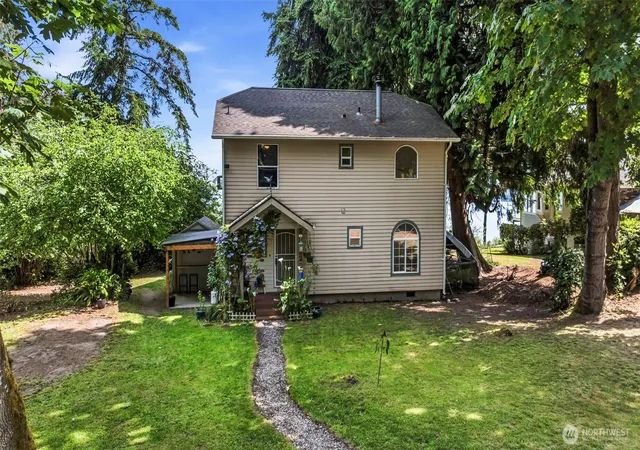 Photo 2 of Single family home for sale at 11209 Riviera Dr, Anderson Island, WA 98303 | MLS# NWM2536176 | Listing updated on 2026-09-21