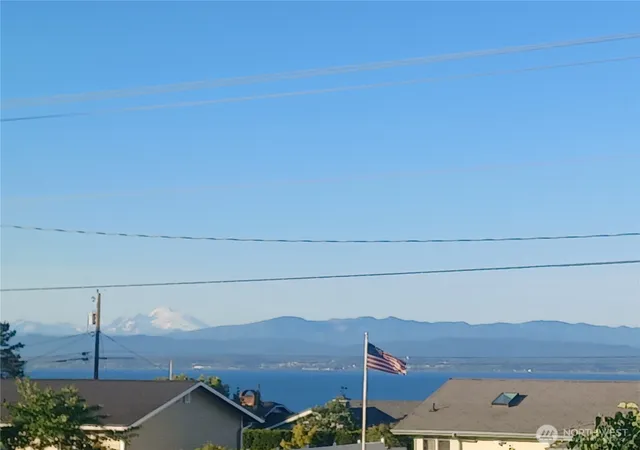 Photo 2 of Single family home for sale at 317 Teresa St, Camano Island, WA 98282 | MLS# NWM2536182 | Listing updated on 2026-09-29