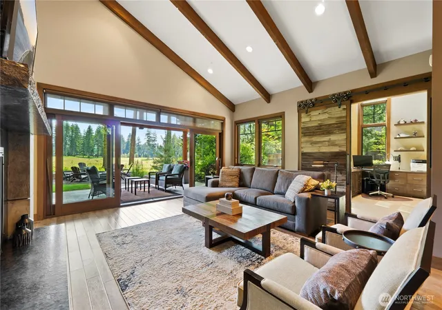 Photo 3 of Single family home for sale at 191 Larkspur Loop, Cle Elum, WA 98922 | MLS# NWM2536201 | Listing updated on 2026-10-01