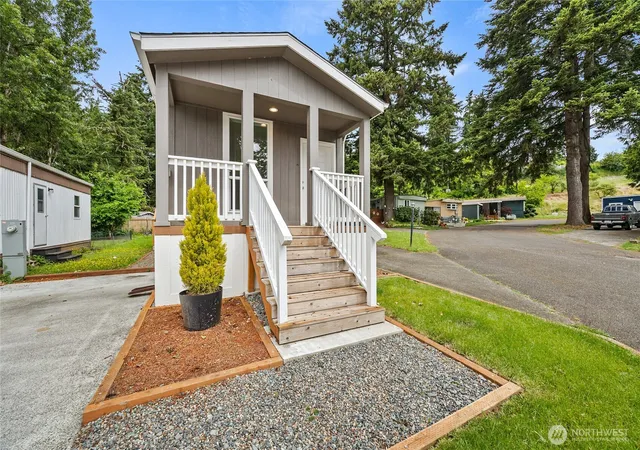 Photo 1 of Manufactured home for sale at 507 131st Street E #L, Tacoma, WA 98445 | MLS# NWM2536256 | Listing updated on 2026-09-21