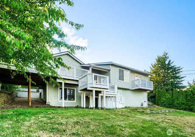 Photo 2 of Sale Pending at 1312 Browns Point Blvd, Tacoma, WA 98422 | MLS# NWM2536281 | Listing updated on 2026-09-25
