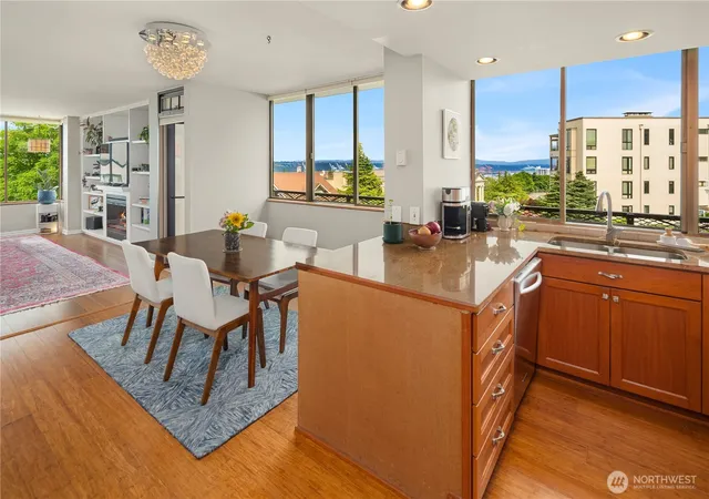 Photo 3 of Sale Pending at 404 N D St #3E, Tacoma, WA 98403 | MLS# NWM2536294 | Listing updated on 2026-09-25