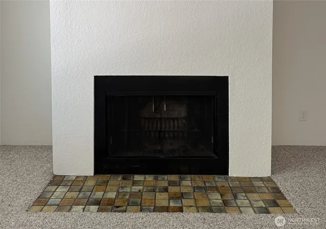 Photo 4 of Condo for sale at 555 N 105th Street #202, Seattle, WA 98133 | MLS# NWM2536344 | Listing updated on 2026-10-01