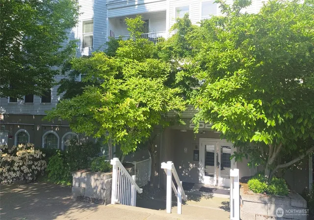 Photo 2 of Condo for sale at 2522 Rucker Ave #407, Everett, WA 98201 | MLS# NWM2536348 | Listing updated on 2026-09-21