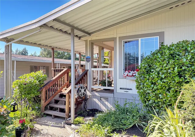 Photo 2 of Manufactured home for sale at 2500 S 370th Street #90, Federal Way, WA 98003 | MLS# NWM2536349 | Listing updated on 2026-09-21
