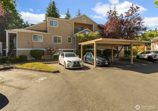 Photo 1 of Condo for sale at 5300 Harbour Pointe Blvd #310F, Mukilteo, WA 98275 | MLS# NWM2536355 | Listing updated on 2026-09-30
