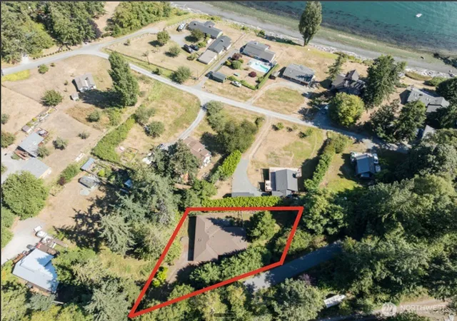 Photo 3 of Single family home for sale at 143 Raccoon Point Rd, Eastsound, WA 98245 | MLS# NWM2536457 | Listing updated on 2026-09-21