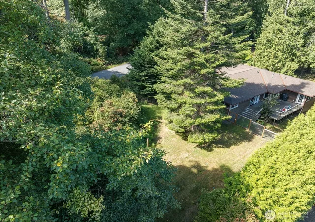 Photo 4 of Single family home for sale at 143 Raccoon Point Rd, Eastsound, WA 98245 | MLS# NWM2536457 | Listing updated on 2026-09-21