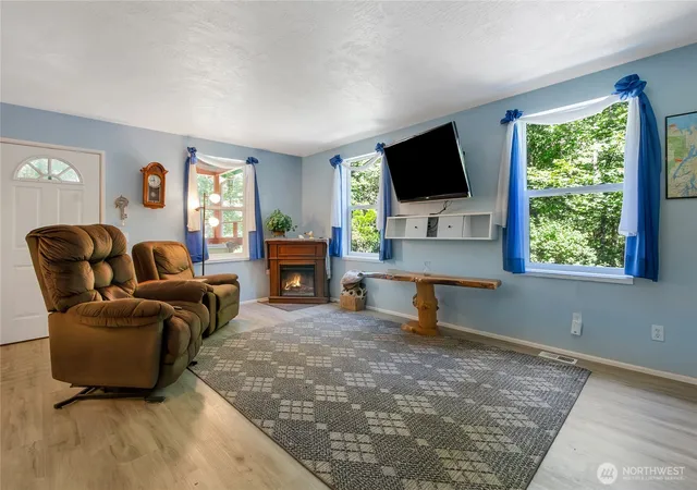 Photo 4 of Single family home for sale at 600 N Beacon Point Loop, Lilliwaup, WA 98555 | MLS# NWM2536528 | Listing updated on 2026-09-21