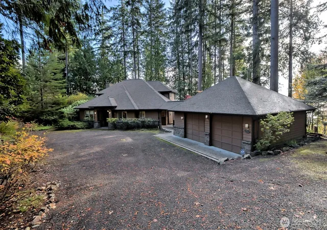 Photo 1 of Single family home for sale at 898 Se Dahman Rd, Shelton, WA 98584 | MLS# NWM2536535 | Listing updated on 2026-09-22