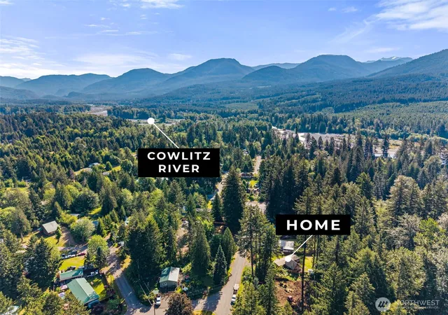Photo 3 of Manufactured home for sale at 109 Mt Rainier Dr, Packwood, WA 98361 | MLS# NWM2536564 | Listing updated on 2026-09-21