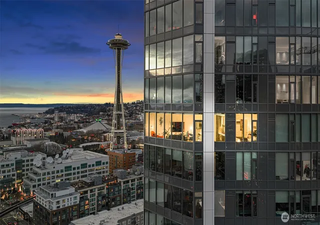 Photo 2 of Condo for sale at 2510 6th Avenue #2504, Seattle, WA 98121 | MLS# NWM2536591 | Listing updated on 2026-09-21