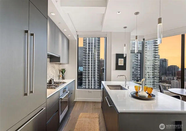 Photo 4 of Condo for sale at 2510 6th Avenue #2504, Seattle, WA 98121 | MLS# NWM2536591 | Listing updated on 2026-09-21