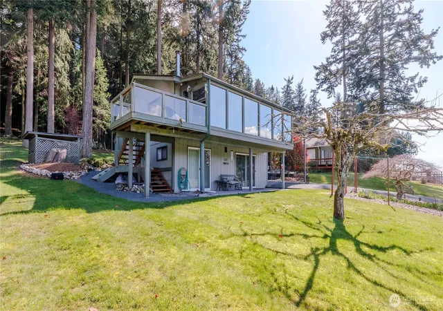 Photo 2 of Single family home for sale at 177 Blakely Dr, Blakely Island, WA 98222 | MLS# NWM2536611 | Listing updated on 2026-09-21